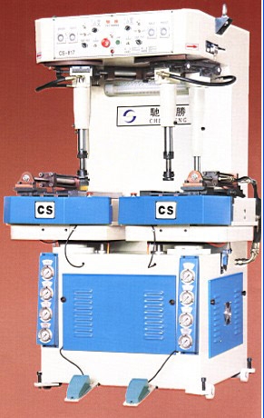 CS-817Automatic-Locating Universal Hydraulic Sole-Attaching M/C